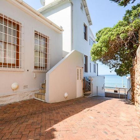 Oceanfront Penthouse Apartment Muizenberg Exterior photo