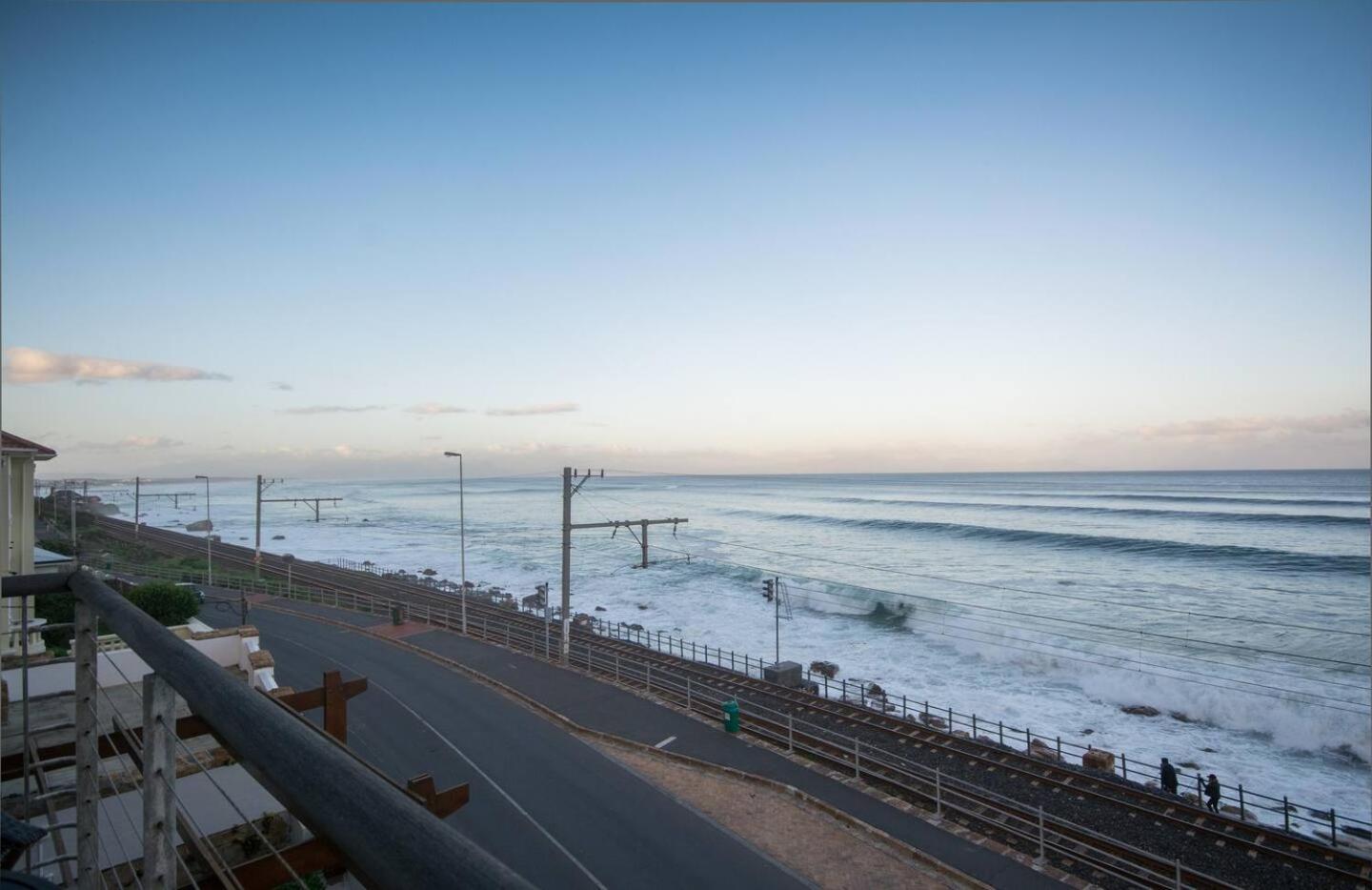 Oceanfront Penthouse By Open Home Muizenberg Exterior photo