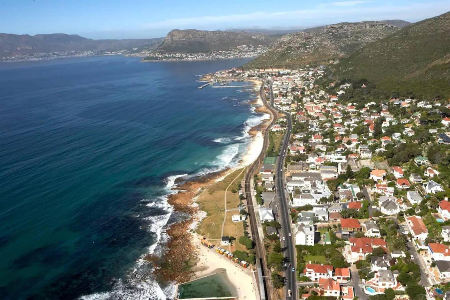 Oceanfront Penthouse By Open Home Muizenberg Exterior photo